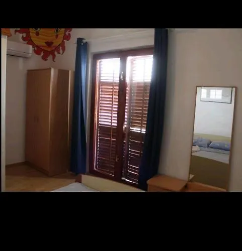 شقة Josip With Beautiful Sea View تيسنو